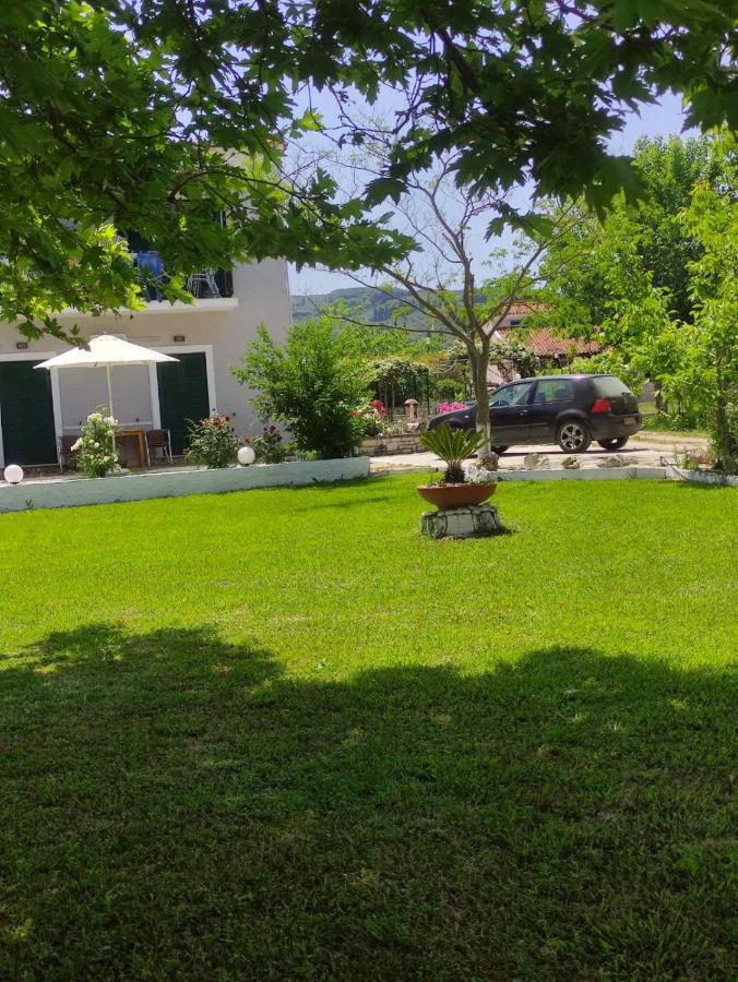 Nikilein'S House, Διαμέρισμα 150Μ Απο Την Παραλία Roda  Extérieur photo